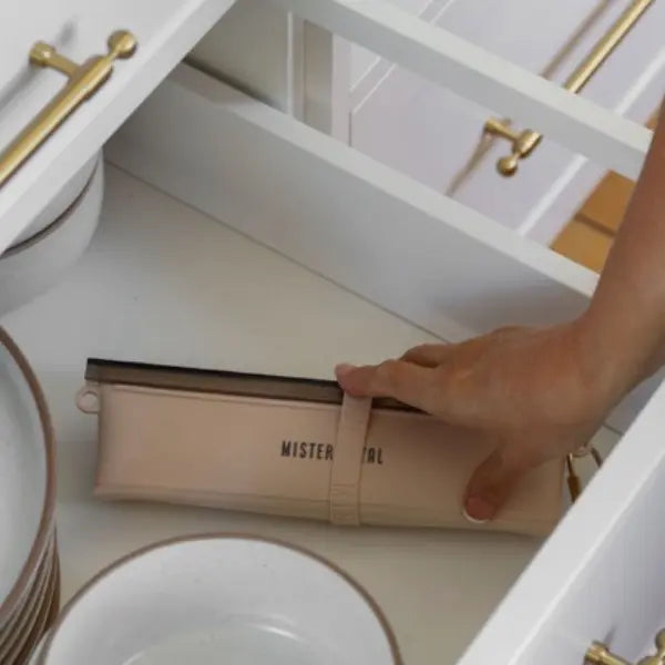 The 2-in-1 Travel Bowl